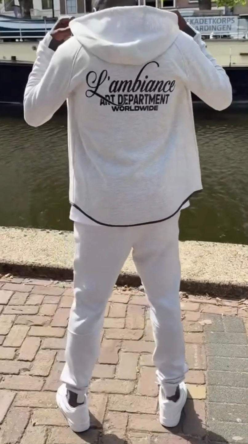 Mouvement tracksuit